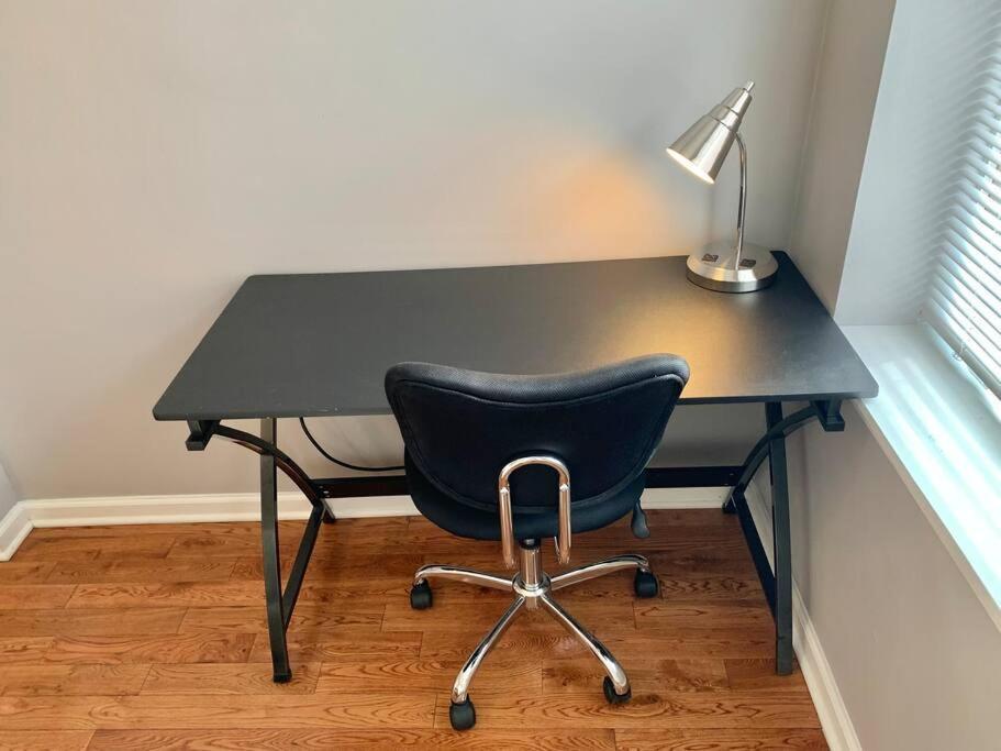 Upscale 2Bd/1.5Ba Townhome Mins To Jhh & Downtown Baltimore Exterior photo