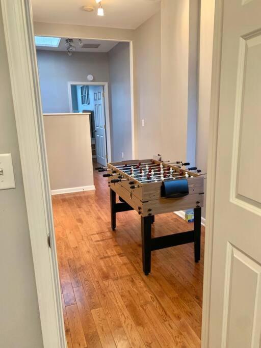 Upscale 2Bd/1.5Ba Townhome Mins To Jhh & Downtown Baltimore Exterior photo